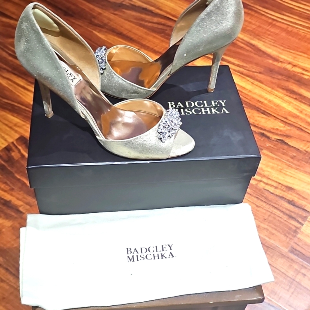 Badgley Mischka Gina II D'Orsay Gold Pewter Crystal Embellised Top Sz 9